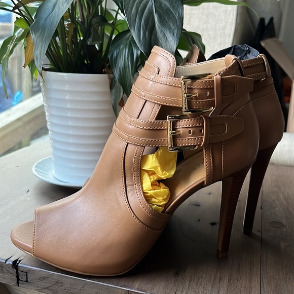 Michael Michael Kors brown heeled pumps size 7 - Picture 4 of 8